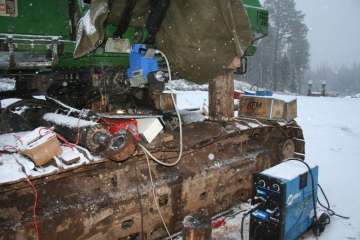 Восстановление отверстий валочной машины John Deere